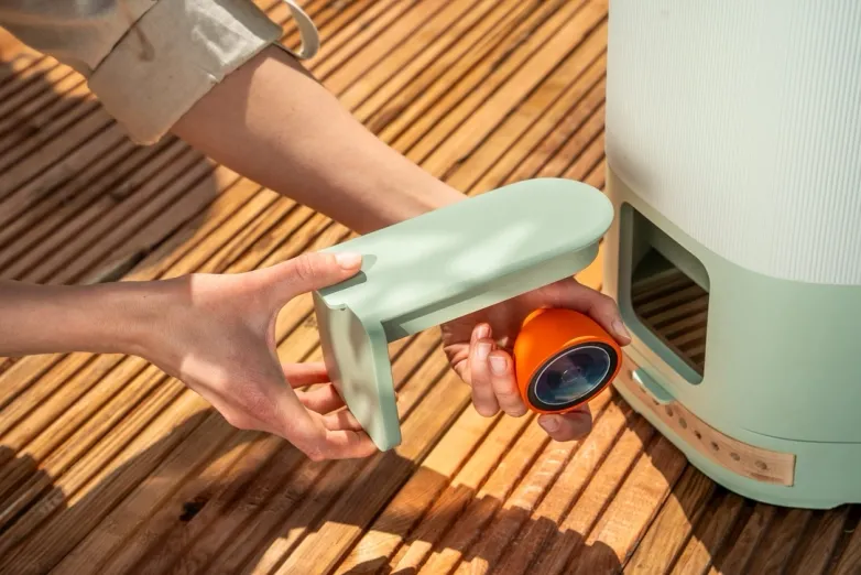 Bird Buddy Petal: Rivoluziona l'Osservazione della Natura nel Tuo Giardino con la Telecamera Intelligente