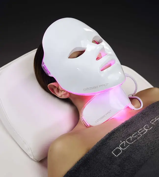 Recensione Maschera LED Déesse Pro: Un Lusso Hi-Tech o una Delusione Costosa?