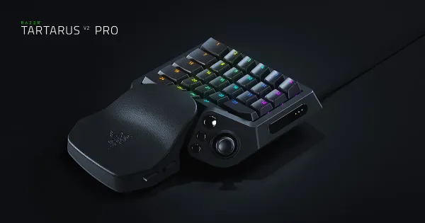 Razer Tartarus V2 Pro, tastierino gaming analogico