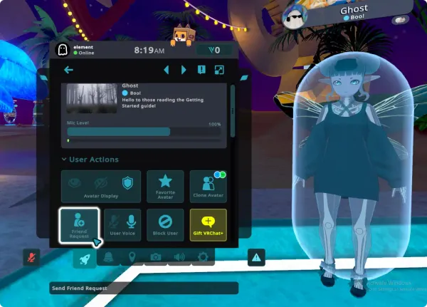 Interfaccia di VRChat con il menu delle azioni utente aperto accanto a un avatar in un mondo virtuale.