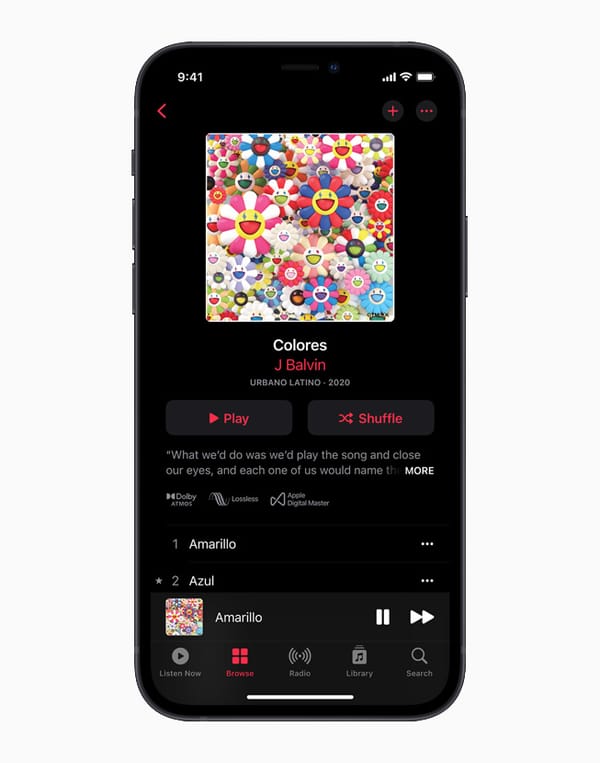 Schermata di Apple Music su iPhone con la pagina di un album e il marchio Lossless