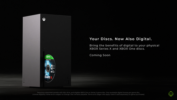 Console Xbox Series X con disco di Gears 5 e annuncio della funzione per i giochi su disco compatibili